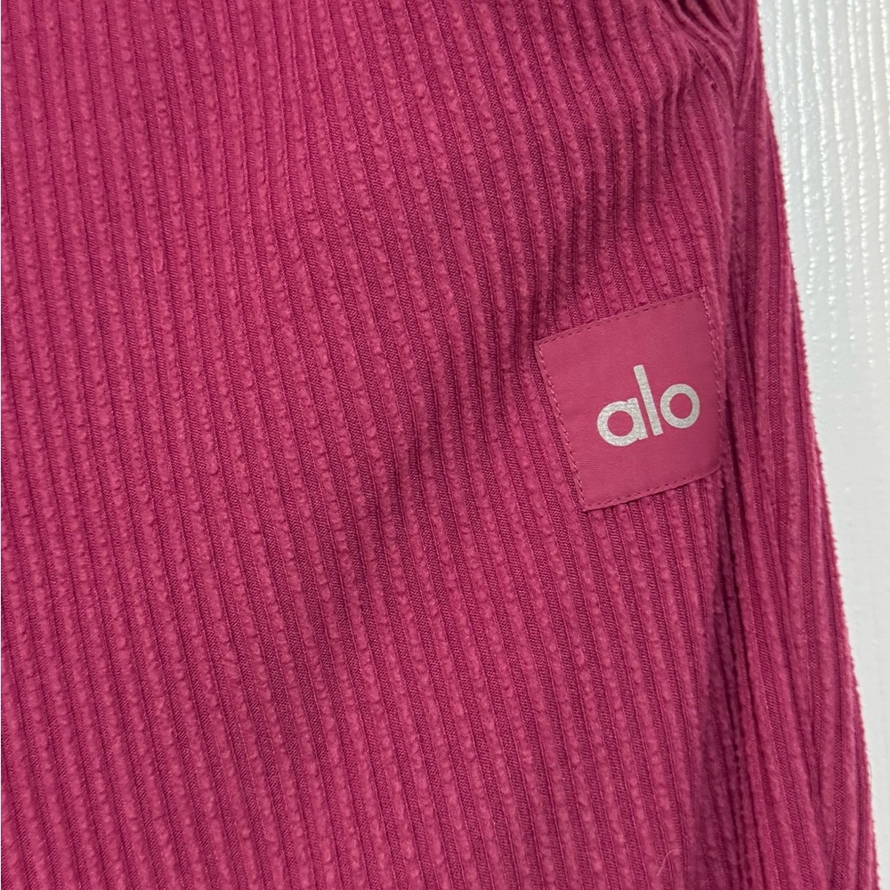 ALO Yoga Fuchsia Ribbed Top